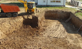 Рытье котлованов под фундамент в Екатеринбурге – цена от 2609 руб. за м3 | 2Землекопа-Ктр